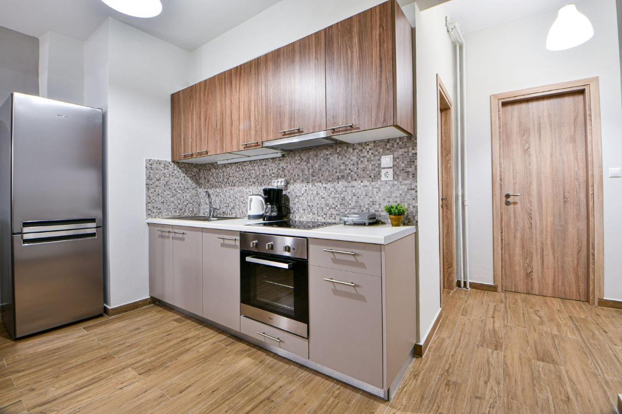 Serene N Modern Renovated Flat Atena Exterior foto