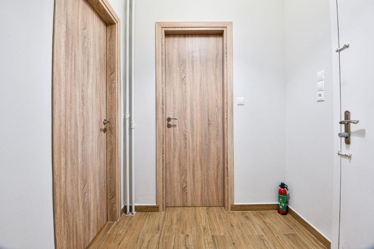 Serene N Modern Renovated Flat Atena Exterior foto