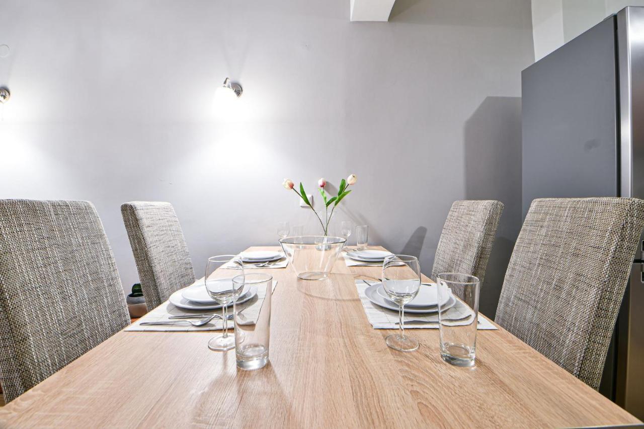 Serene N Modern Renovated Flat Atena Exterior foto