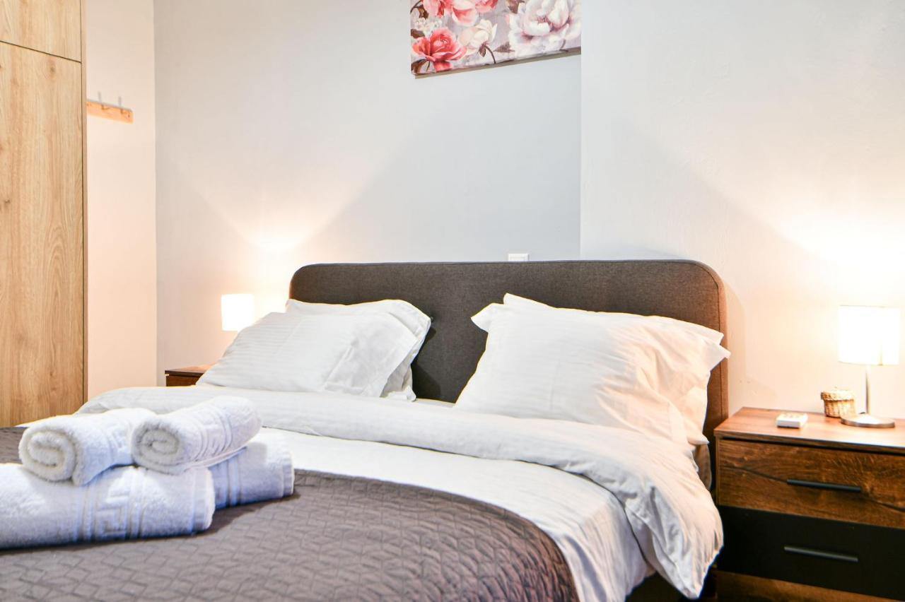 Serene N Modern Renovated Flat Atena Exterior foto